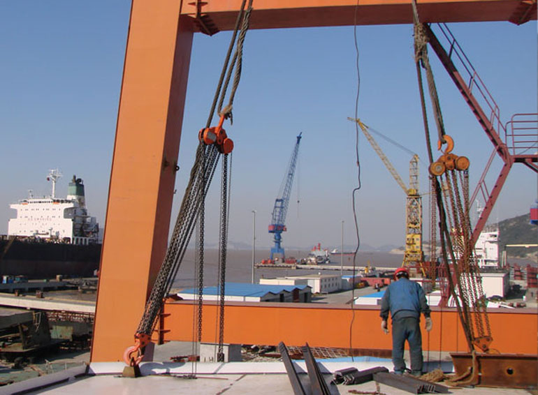 起重葫蘆在船舶制造中的應用案例03.jpg
